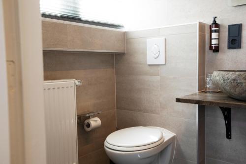 Double Room image 9