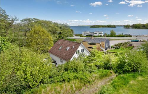  Stunning Home In Krus With 4 Bedrooms And Wifi, Pension in Kruså