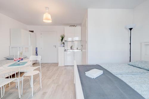 Pod Winogronem - Apartamenty z basenem i wyzywieniem