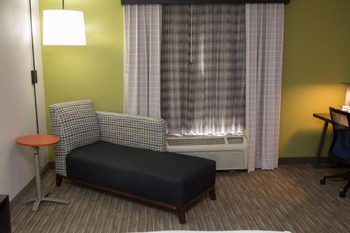 Holiday Inn Express Wilmington, an IHG Hotel