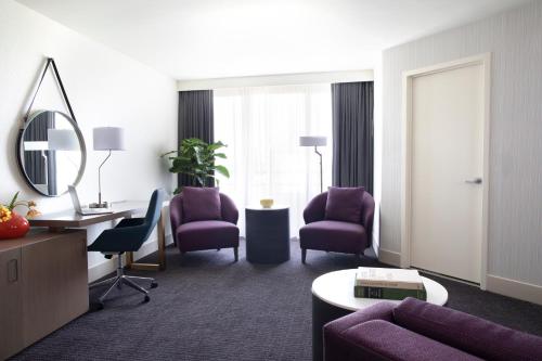 259082087 Crowne Plaza Atlanta Perimeter at Ravinia by IHG