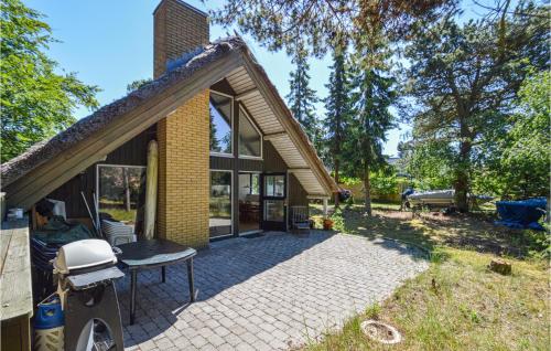 Exterior view, Lovely Home In Væggerløse With Kitchen in Vaeggerlose