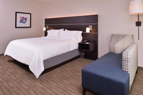 Holiday Inn Express & Suites - Mall of America - MSP Airport, an IHG Hotel