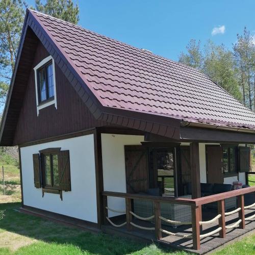 . Domek na Kaszubach nad Jeziorem