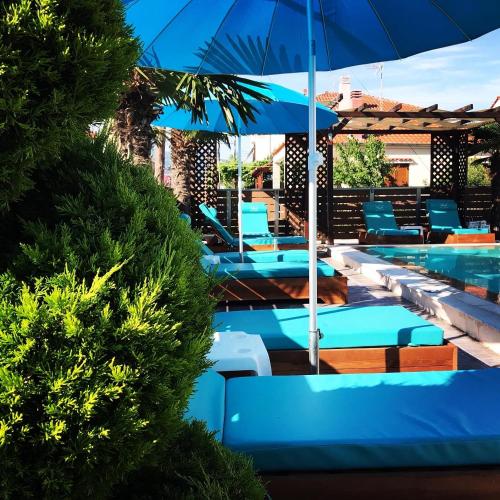Peldbaseins, Sea Pearl Luxury Apartments in New Vrasna (Thessaloniki)