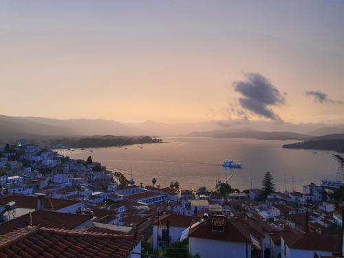  Villa Muses in Poros