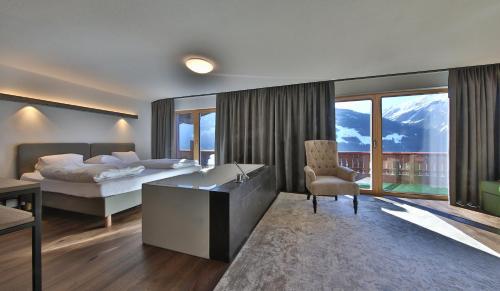 Suite with Mountain View