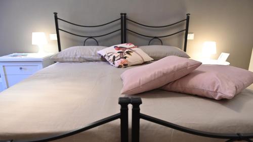 Double or Twin Room with Balcony image 7