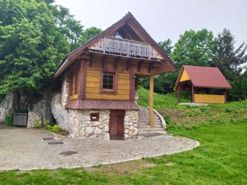 Domek w skale - Kroczyce