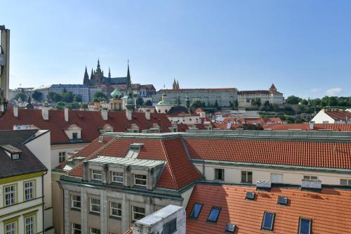 Amazing Charles Bridge Apartment