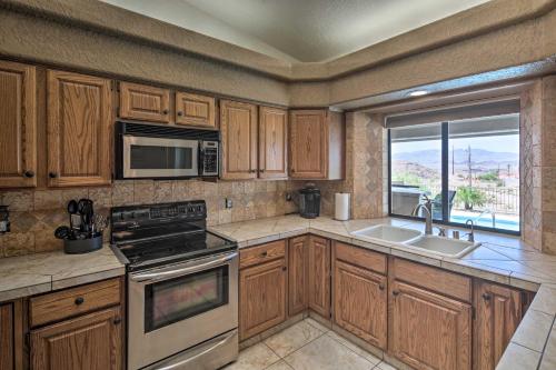 Mtn-View Lake Havasu Home with Heated Pool and Spa - image 5