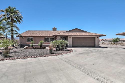 Heated Pool, Spa and Mtn Views Lake Havasu Home!