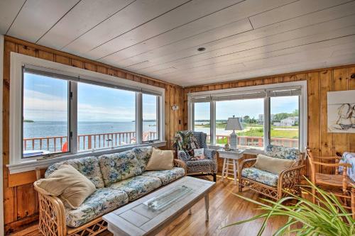 Waterfront Cape Cod Cottage with Beach and Deck!