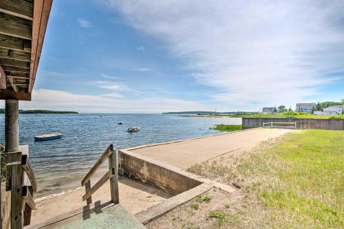 Waterfront Cape Cod Cottage with Beach and Deck!