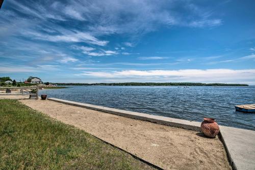 Waterfront Cape Cod Cottage with Beach and Deck!