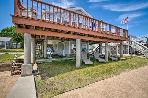 Waterfront Cape Cod Cottage with Beach and Deck!