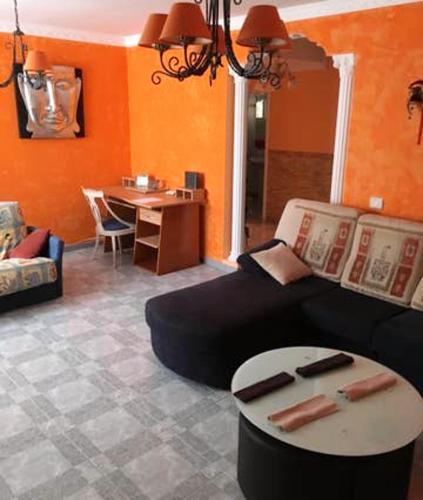  3 bedrooms house with enclosed garden and wifi at El Tablero 3 km away from the beach, Pension in El Tablero