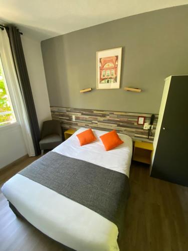 REV HÔTEL - image 13