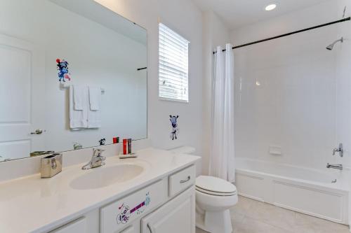 Bella Vida Resort 5 Bedroom Vacation Home with Pool 1870 - image 9