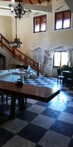 La Gallina Nel Castello 2
