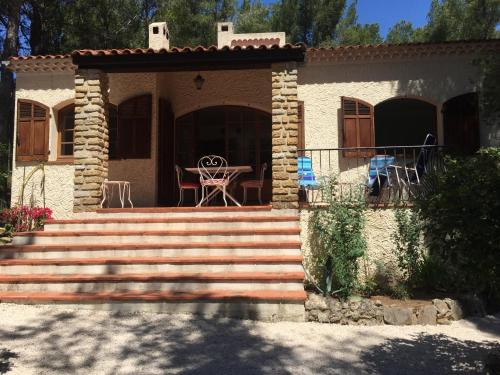 Villa provencale – grand jardin - 2 chambres