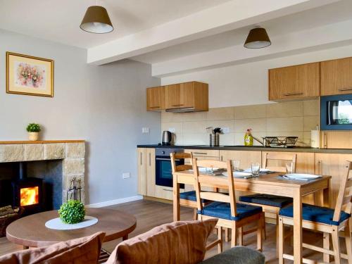 . The Wee Coolins-holiday home with wood burner