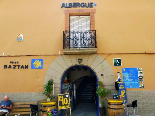 ALBERGUE CASA BAZTAN - Accommodation - Uterga