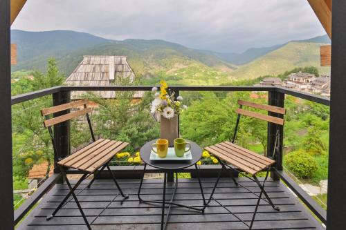 Neva sobe sa pogledom na planine in Mokra Gora