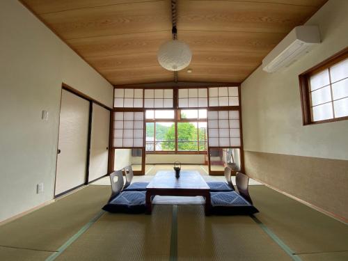 Japanese-Style Quadruple Room