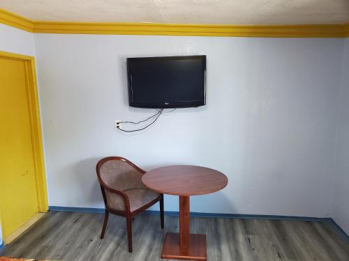 Rose motel in Compton, USA