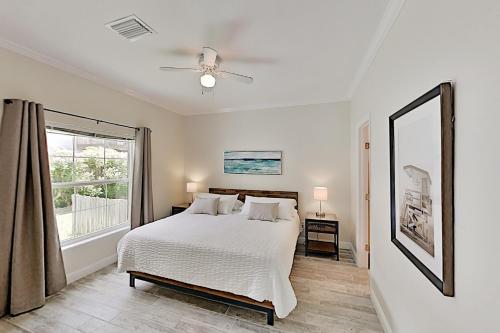 Prime Gulf Getaway with Pool - Walk to Beach Dining condo - image 7
