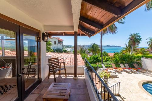 Luxury Flamingo home with ocean view sleeps 10 - walking distance from beach in Playa Flamingo