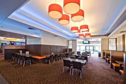 Bar/lounge, Quality Inn Penrith in Penrith