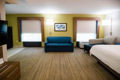 Holiday Inn Express Hotel & Suites Knoxville-Farragut