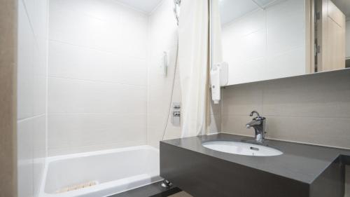 Marinabay Sokcho Room Type - Standard Double Room