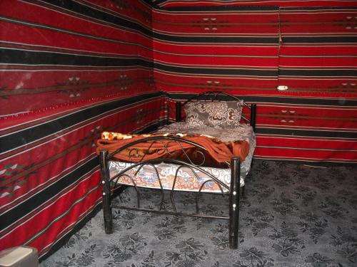 Single Tent image 6