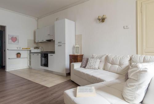  Lungolago Apartment - Solo Affitti Brevi, Pension in Malgrate bei Annone di Brianza