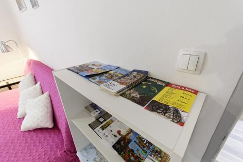One Bedroom Apartment image 7