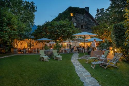 Der Schlosswirt zu Anif - Biedermeierhotel und Restaurant, Pension in Anif