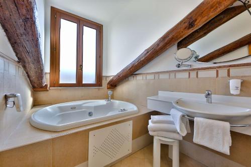 Best Western Plus Hotel Genova - image 4
