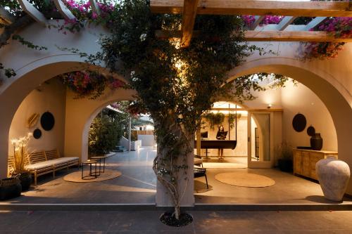 ردهة, ماريليا فيليدج (Marillia Village) in بيريفولوس