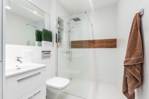 BG Apartments Grzybowska, Warsaw (photo 10)