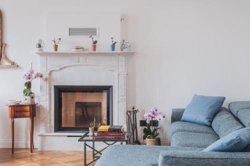 Villa Selva Luxury Lakeview Apartment