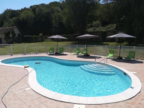 Swimming pool, Chateau Gruchet Le Valasse in Gruchet-le-Valasse