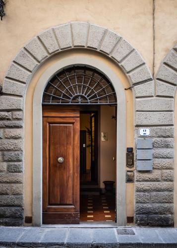 Bejárat, AQA Palace near Palazzo Vecchio