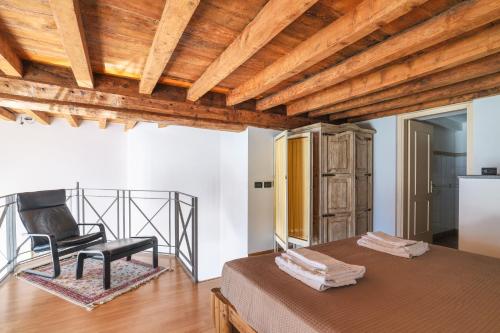 Duomo Cathedral View - Luxury Apartment, Milan