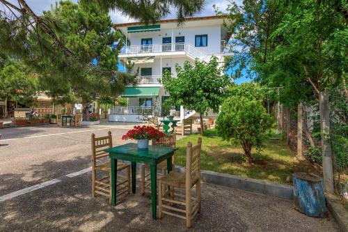 Agapitos Apartments - image 6