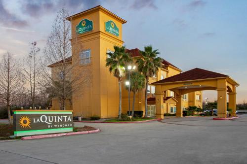 La Quinta by Wyndham Pearland - Hotel