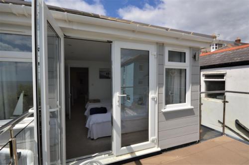 Jan Dee Cottage - image 3