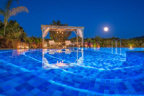 Chania Secluded Gem - Kallithea Private Pool Villa Crete
